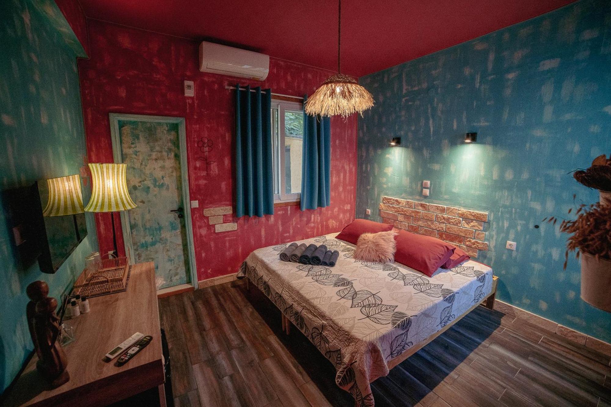 Antares Boutique Guesthouse Perama  Buitenkant foto